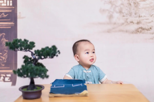 玉田宝宝什么时候攒肚